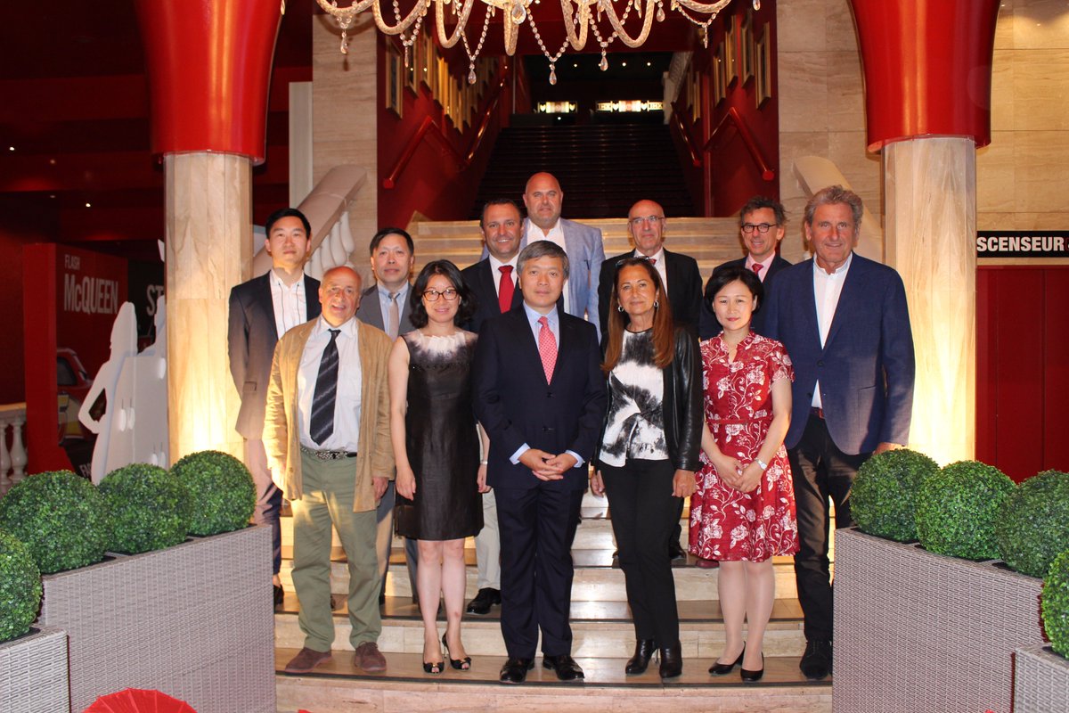 cccparislive's tweet photo. Cette semaine, la team de choc du #FCCF2017 était à Marseille et à Cannes, pour faire découvrir les dernières pépites du Cinéma Chinois ! https://t.co/IGHM8uJXpN