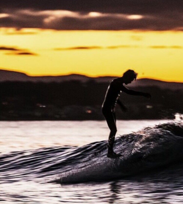 AlejandraSurfer's tweet photo. #FF 🔝 Special 2 my 🏄🏼‍♀️ buddy @EveOfNite n my 🏄🏼 buddy @surfinchef61 they'r rocking the 🌊's, #FantasticFriends https://t.co/EdTFVrRQTQ