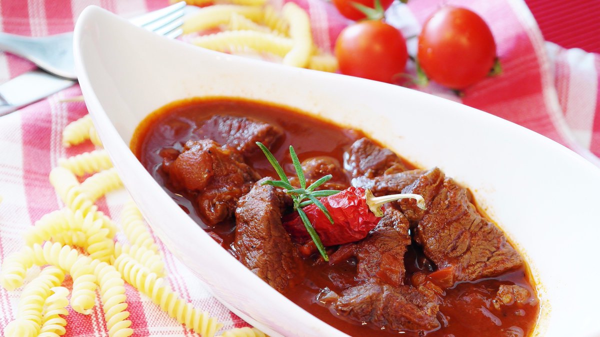SaltneysSalt's tweet photo. A spicy beef stew, perfect for a cold English summers day!!
#Saltneys #lowsodium #lowsodiumdiet #healthylifestyle #food #healthandwellness https://t.co/rUCsE6RYx1