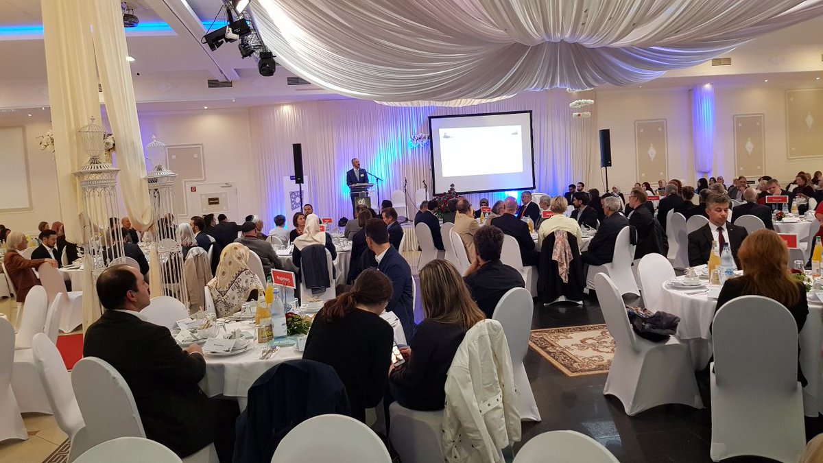 abcami2's tweet photo. #ABCami beim 19. traditionellen Iftar-Empfang vom Bündnis der Islamischen Gemeinden in Norddeutschland (BIG e.V.) in Hamburg #BIG https://t.co/rsgyX2hNqR