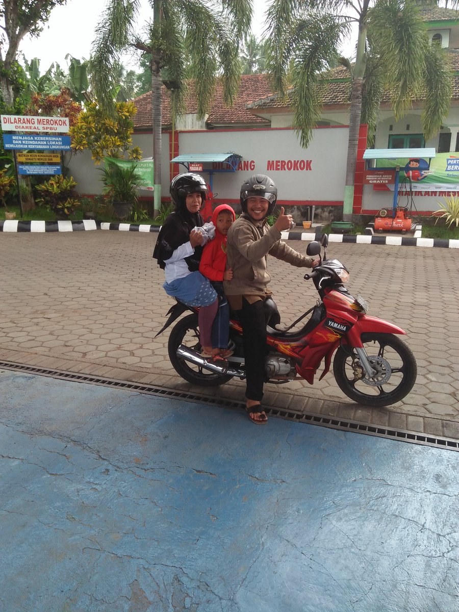 Rishandi4's tweet photo. #PertaminaSpritualMarketing
#berbagitakpernahrugi
Spbu 5468432 hari 14 berbagi takjil garatis... https://t.co/BvmlLZxr0n