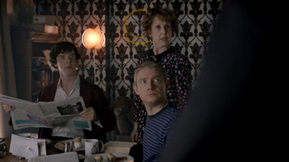 TEAMBONGINOUPD's tweet photo. The way they scream at Mycroft after he tells Hudders to shut up is so pure™ I'm living https://t.co/rBZT9C2MY2