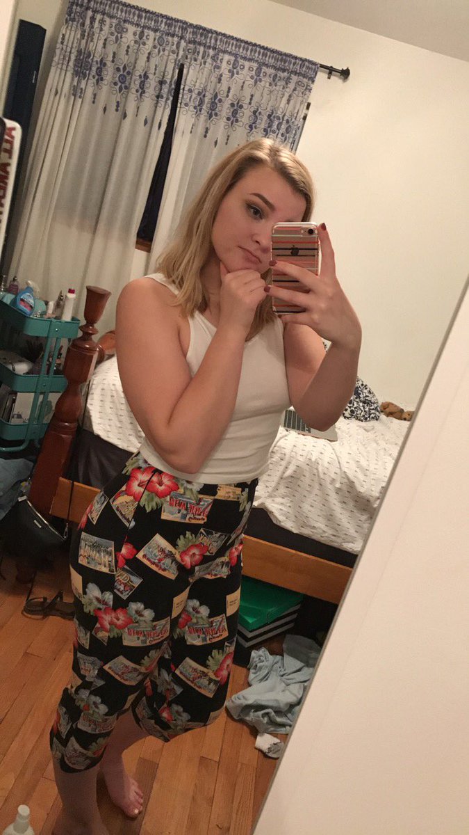 ultimateglo's tweet image. Some thrift shopping finds😛