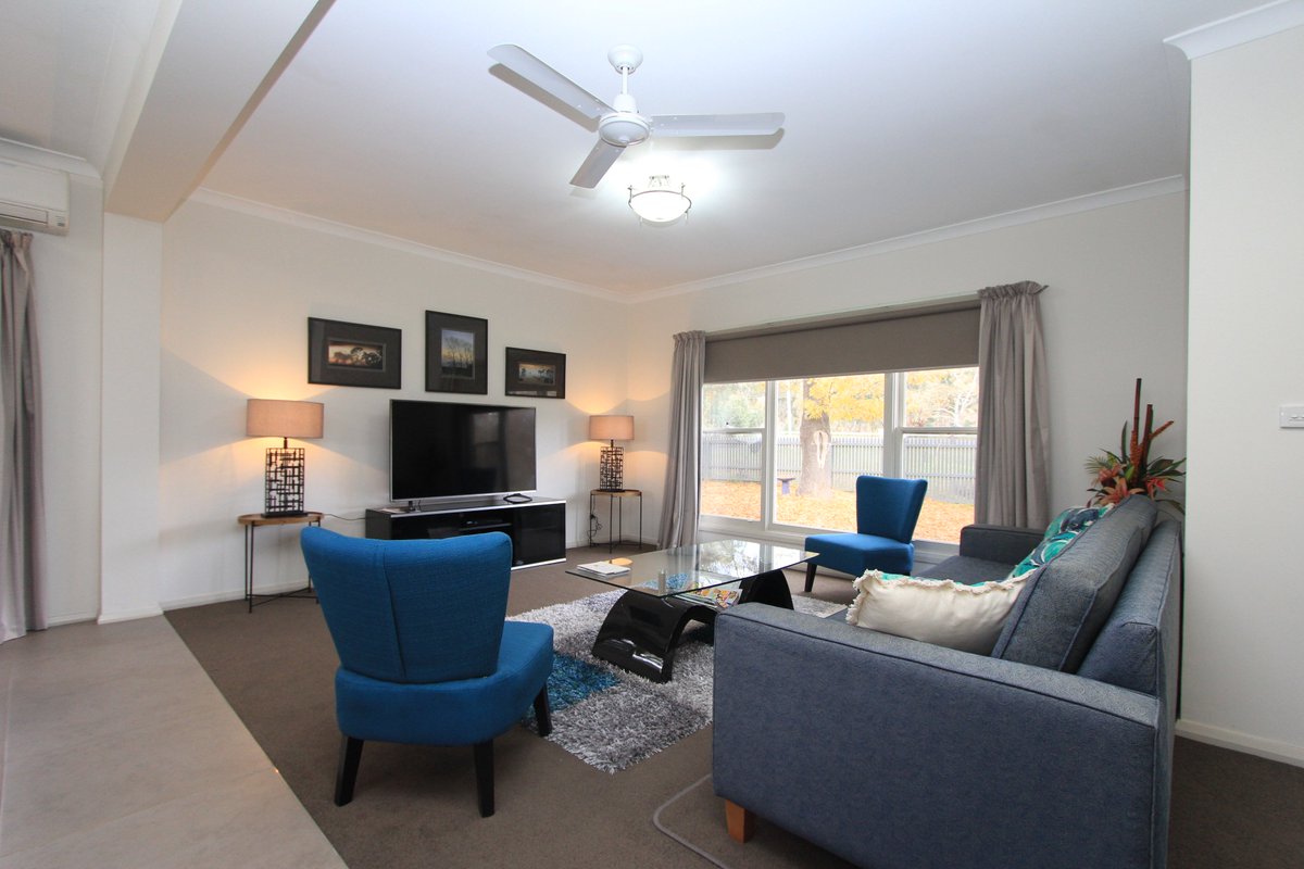 TODDProperty's tweet photo. #OFI SAT 10th 1:30 - 2:00 - 9 Shurans Lane #heathcote 20 Acres of #cambriansoil #SanguineEstate #airbnb #rurallife #weekender #realestate https://t.co/3mcksELCTc