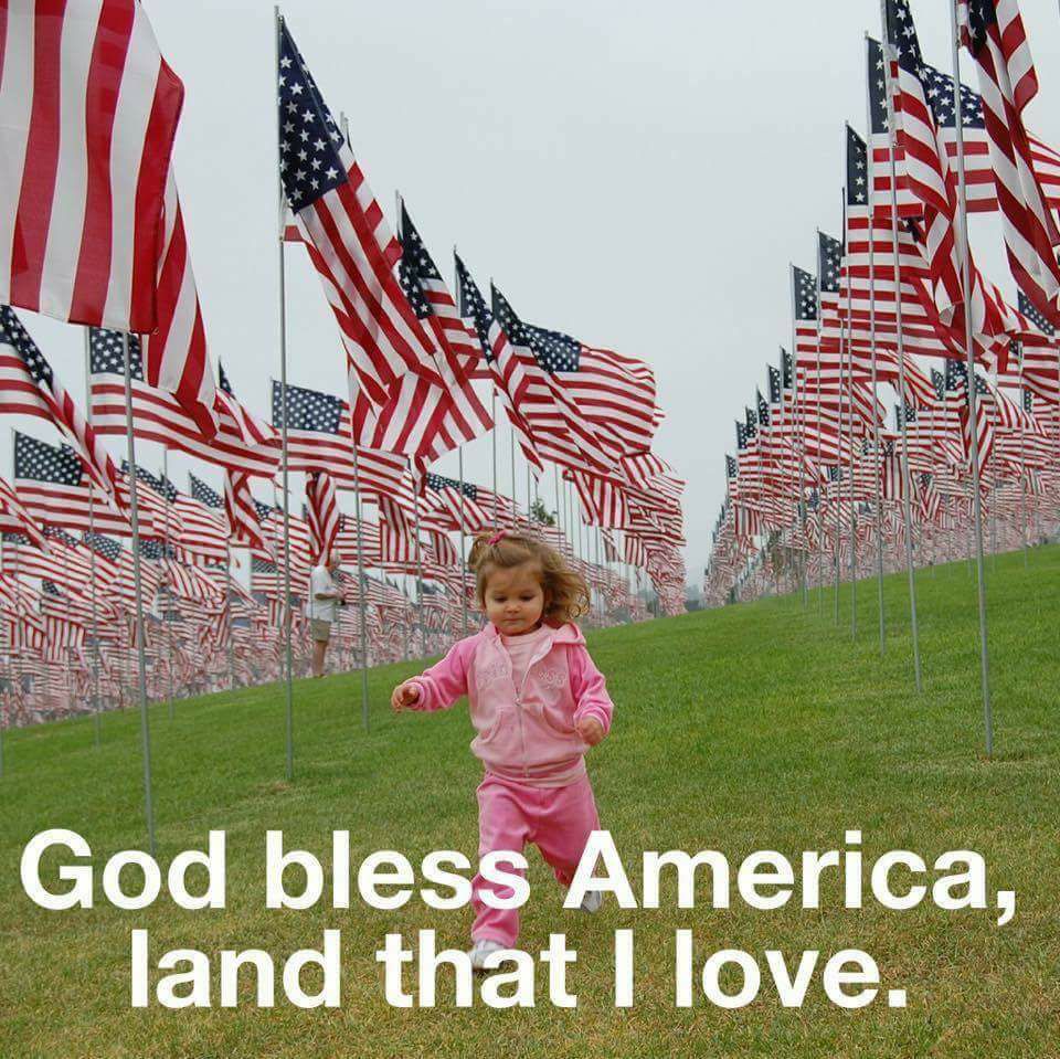 God bless America,land that i lovepic.twitter.com/K2IyqJwxQj. 