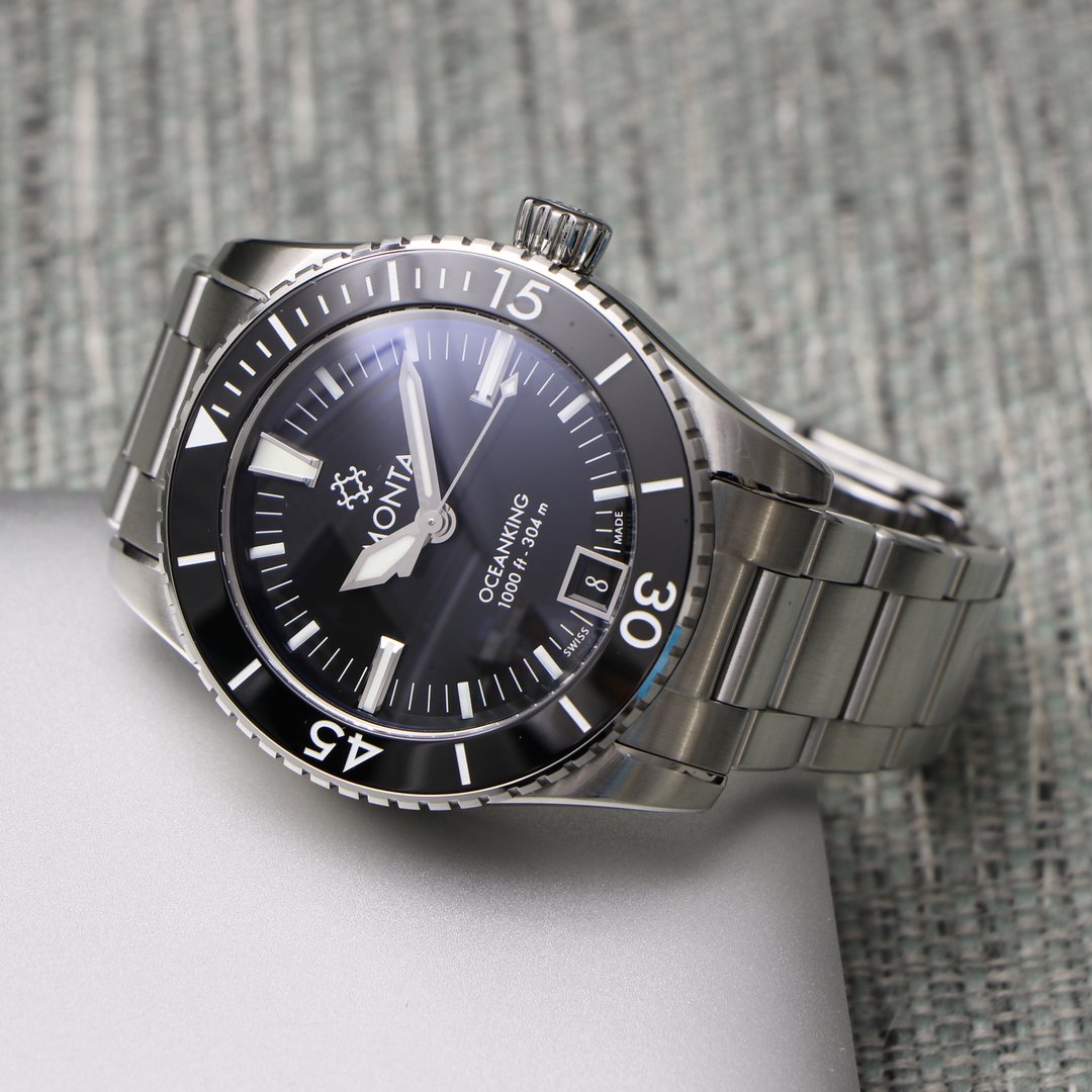 monta dive watch
