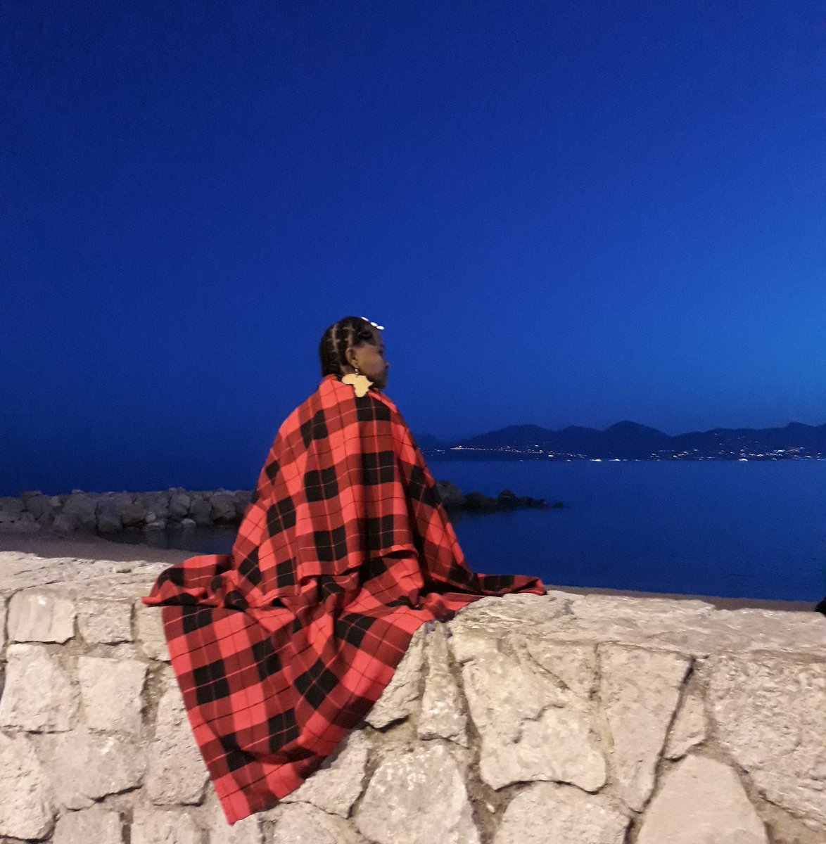 sduduzomyeni's tweet photo. Live for a moment #Midem #Cannes 😘 https://t.co/Xj2JUpFoOg