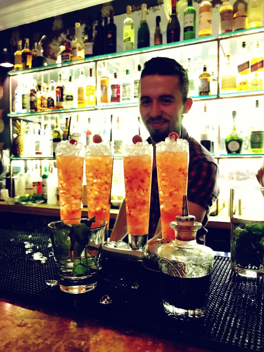 Let the weekend begin, let Lewis  serve you up something special from 6pm, form an orderly queue please #FridayFeeling