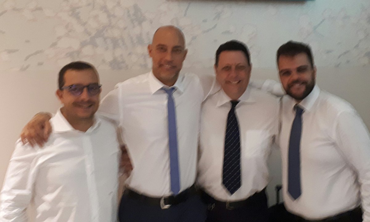 sandrogesi's tweet photo. #macrocf #business #formazione #dreamteam #cisiamo https://t.co/ERq6ITebju