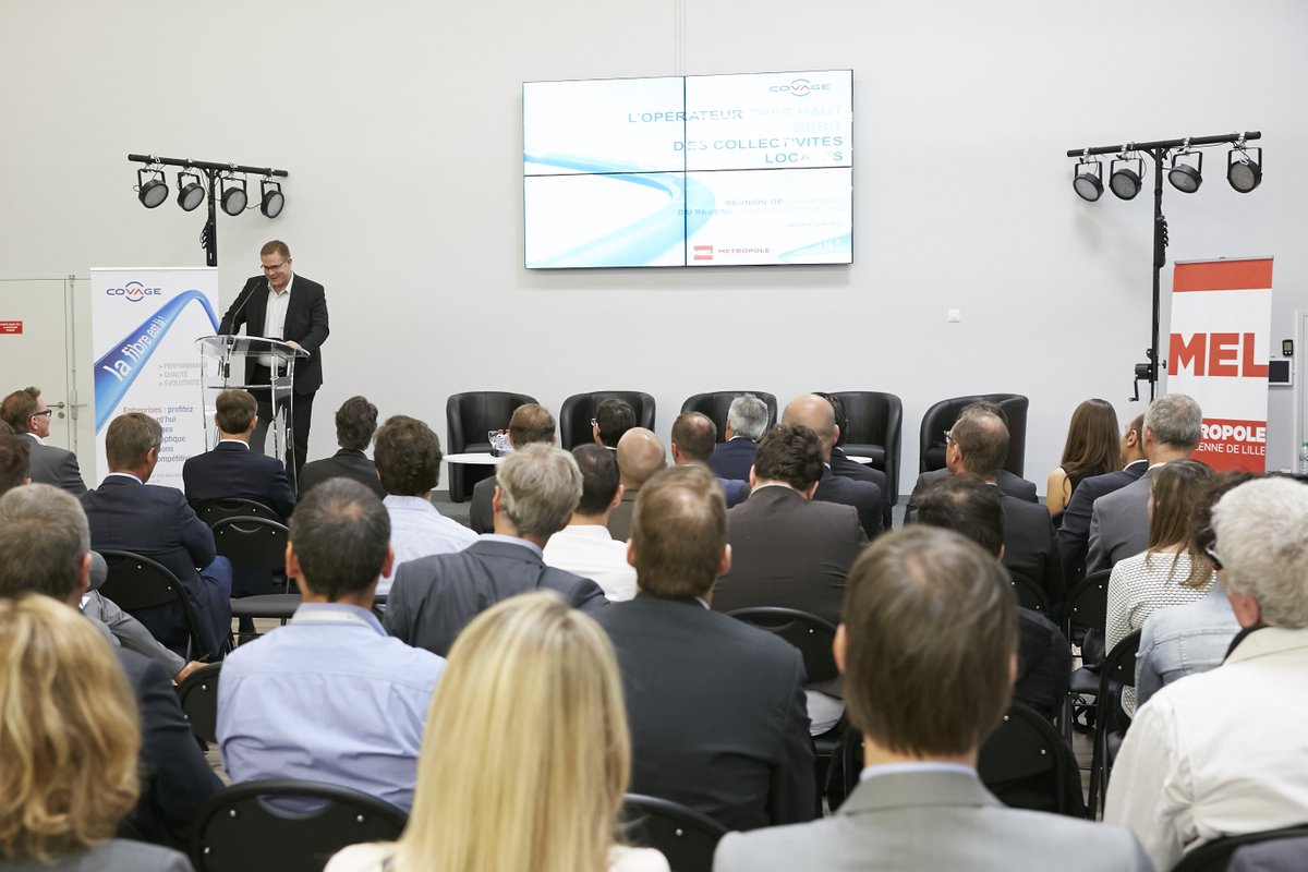 Covage_News's tweet photo. Retour sur le lancement commercial de la @MEL_Lille : "20 #opérateurs ultra motivés pour servir les 44000 #entreprises de la #MEL" ! #THD https://t.co/tBiIGZlrFC