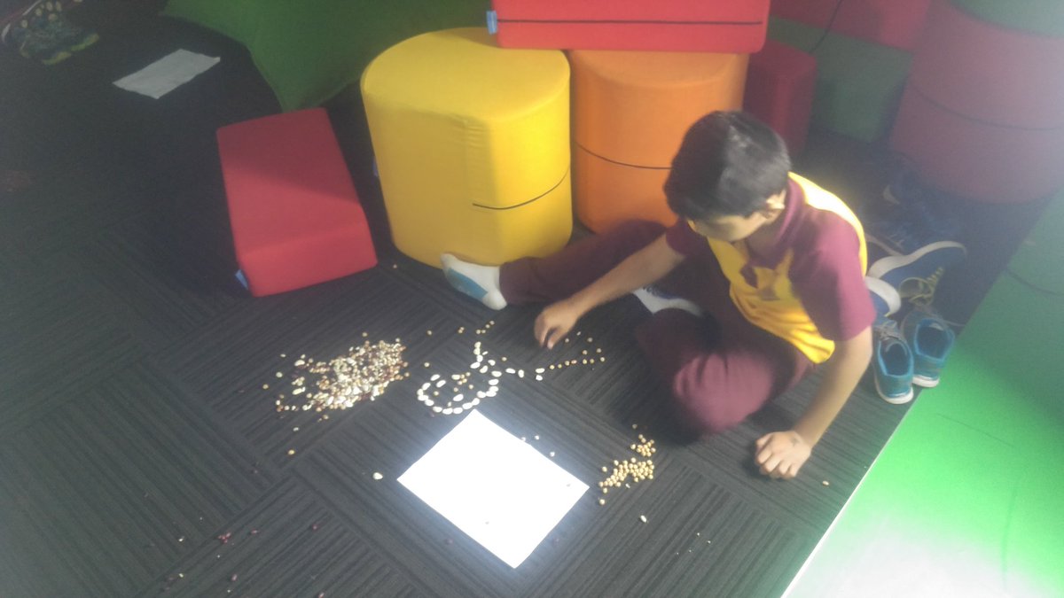 the_scostello's tweet photo. 4c exploring their creativity, making a room wide artwork out of legumes. @MarkDiamondLPS @GHidson @smith_kiri https://t.co/cBZMryUwld