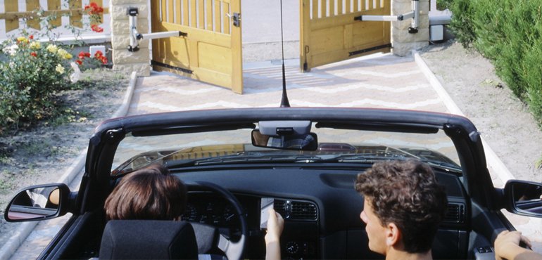 GroupLabel's tweet image. Avec MOTOSTAR, obtenez le meilleur équipement pour rendre votre entrée plus pratique et plus sûre. #motorisation
group-label.com/les-magasins-m…