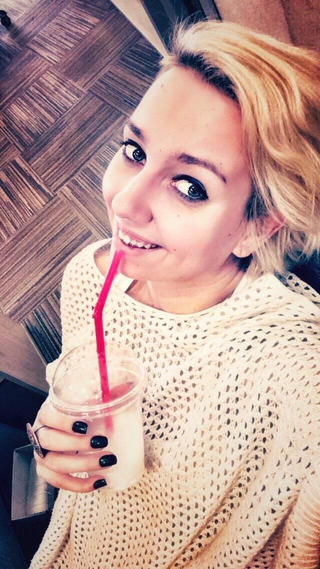 Ani GLAMBERT❤️ tweet media