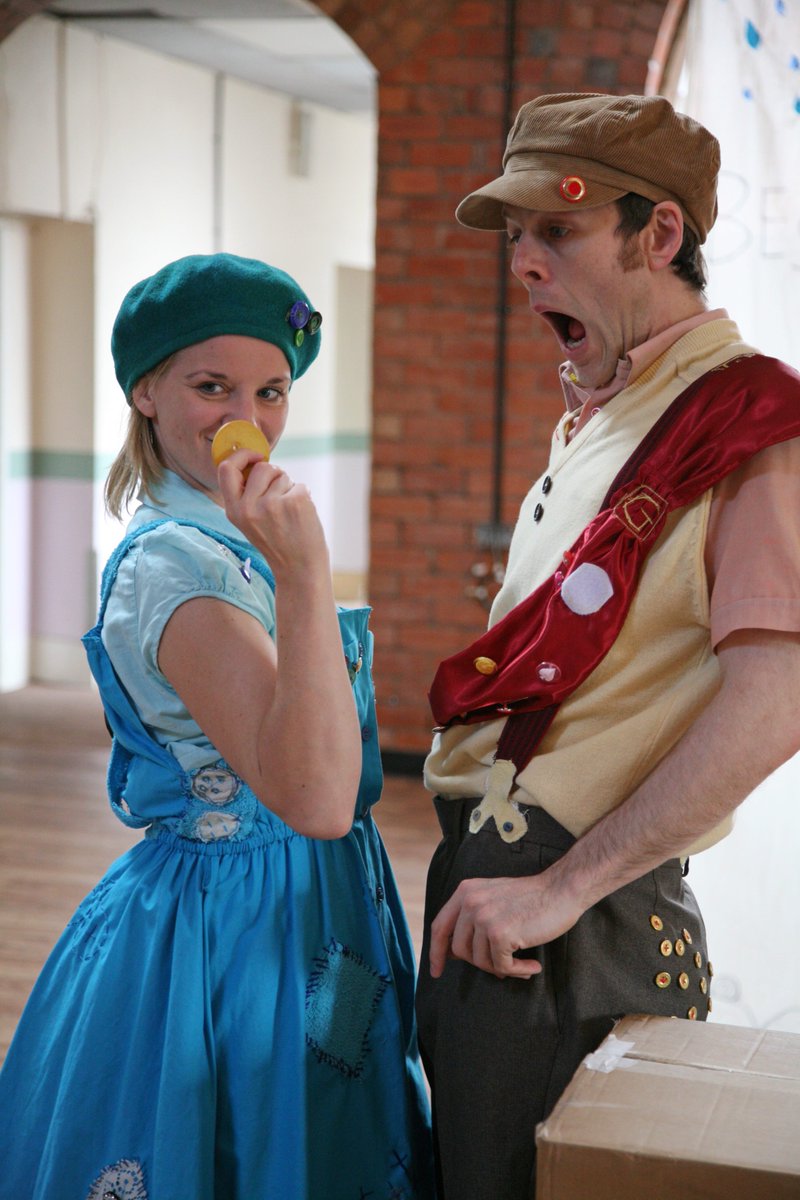 Cie_Animotion's tweet image. #buttonfun soon @BarneyWitham #visualtheatre #mime #BSL #schoolsessions #thewarofthebuttons #deaffriendly #frenchfun #lovebuttons #winning