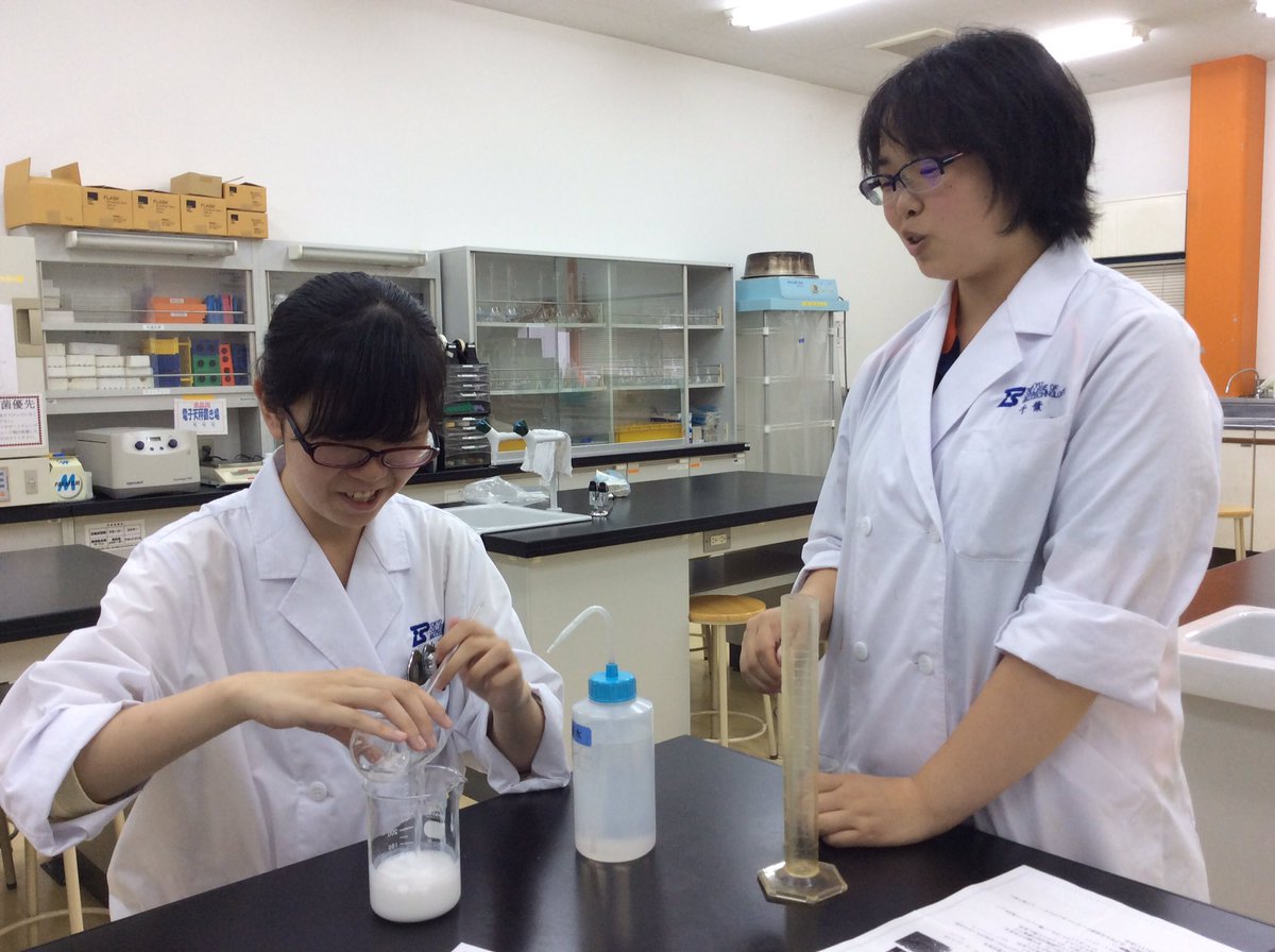 東京バイオテクノロジー専門学校 公式 Auf Twitter 今 学生スタッフがオープンキャンパス 実験祭り の新しいミニ実験を考え中 実験祭りでは 各コースのミニ実験を学生スタッフが教えています 興味がある方は ぜひご参加下さい T Co Tcnaahuqyh