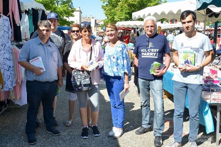 SParry2017's tweet photo. Merci à tous ceux qui m'accompagnent sur le terrain pour porter le projet de la #MajoritépourlaFrance ! https://t.co/tsrc4yHrIo