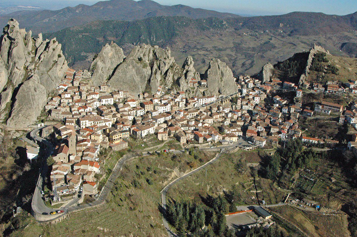 Italia's tweet photo. 🇬🇧Pietrapertosa and Castelmezzano, in the LucanianDolomites: a journey to discover Italy's most beautiful villages #webasilicata #Basilicata https://t.co/tVsxzvDak9