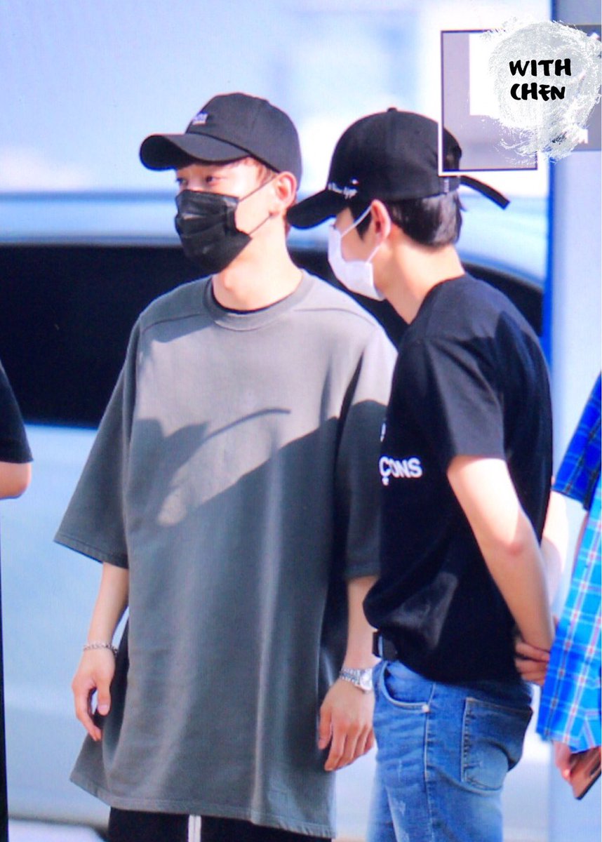 170609 인천공항 #종대 #CHEN 매니져형한테 패스~