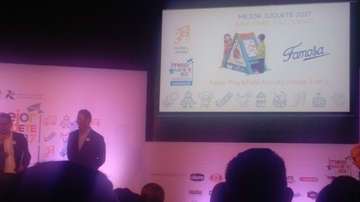 diverclubfm's tweet image. Felicidades a @JuguetesFamosa por el premio al Mejor Juguete al Aire Libre y Actividad: Feber Play&amp;amp;Fold Activity House 3en1 @AEFJ_juguetes