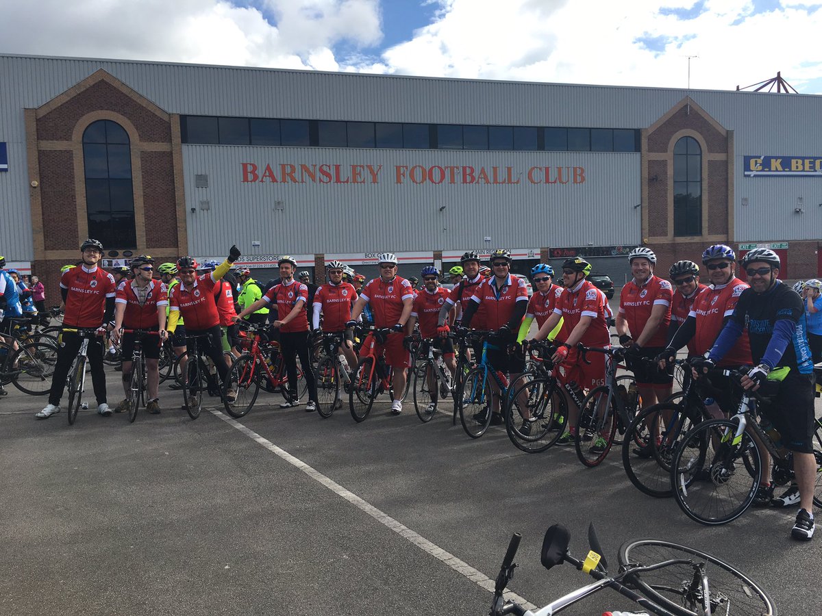 BarnsleyFC's tweet photo. #YouCyclingReds 🔴⚪️ https://t.co/jldDg0jLDs
