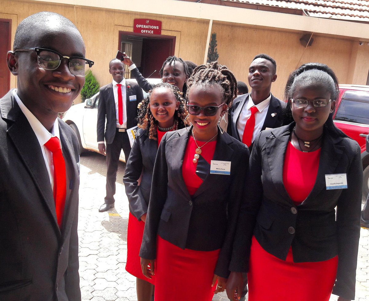 Let's welcome <a href="/enactusmoi/">Enactus Moi Universi</a> University on stage! #EnactusKenyaExpo 2017 #WeAllWin <a href="/Nanjalaww/">Winnie Nanjala</a> <a href="/Sallyfab/">Sally Mutai.</a> <a href="/ShikwatiJames/">james shikwati</a> <a href="/beryljumba/">Jumba Beryl</a>