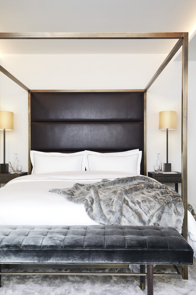 Gracious_Luxury's tweet photo. Fancy living inside the iconic Hempel Hotel? Well now you can- https://t.co/r5FG0b1OQp 

#InteriorDesign #Luxury https://t.co/MzKcIQkjuR