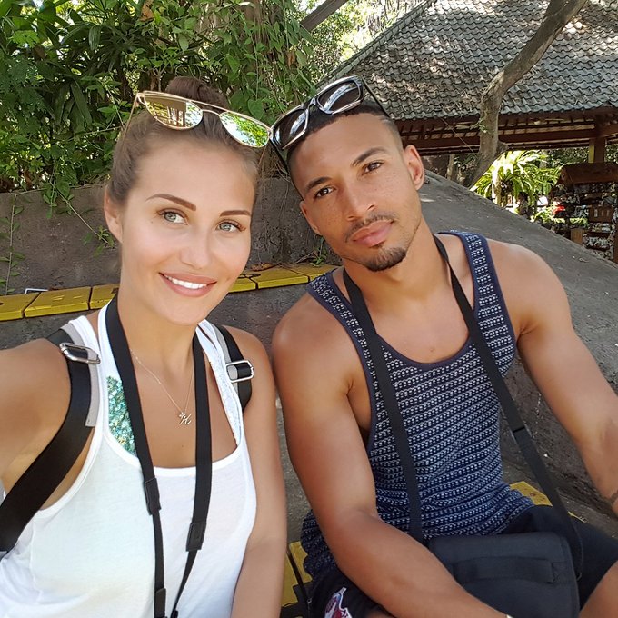 Being tourists in Bali with bae https://t.co/y3tuXarnRy<a href="/tag/slenderblend"class="tags"><span>#slenderblend</span></a>