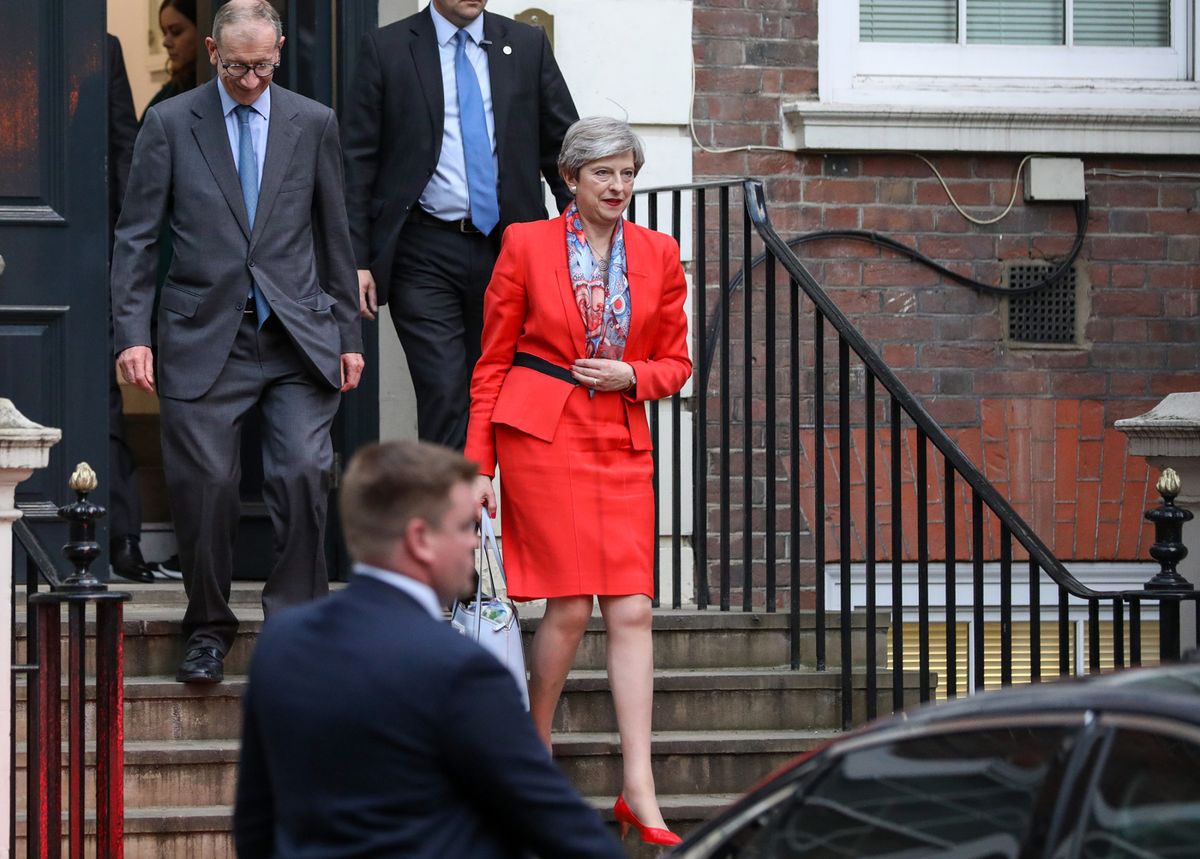 bpolitics's tweet photo. Theresa May battles for survival after her Brexit election gamble backfires https://t.co/BlLar0Ta0T #Geneva2017 https://t.co/AWba7MCdI7