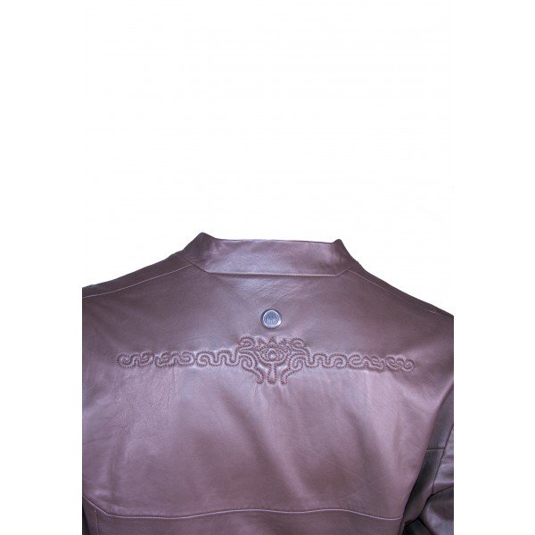 TakeMyRupees's tweet photo. Leather Zelda: Breath of the Wild jacket by @musterbrand, limited to 300 pieces

EU: https://t.co/WEPxXJKI4V
US: https://t.co/ADg4aUNfLh https://t.co/LpA39XNUql