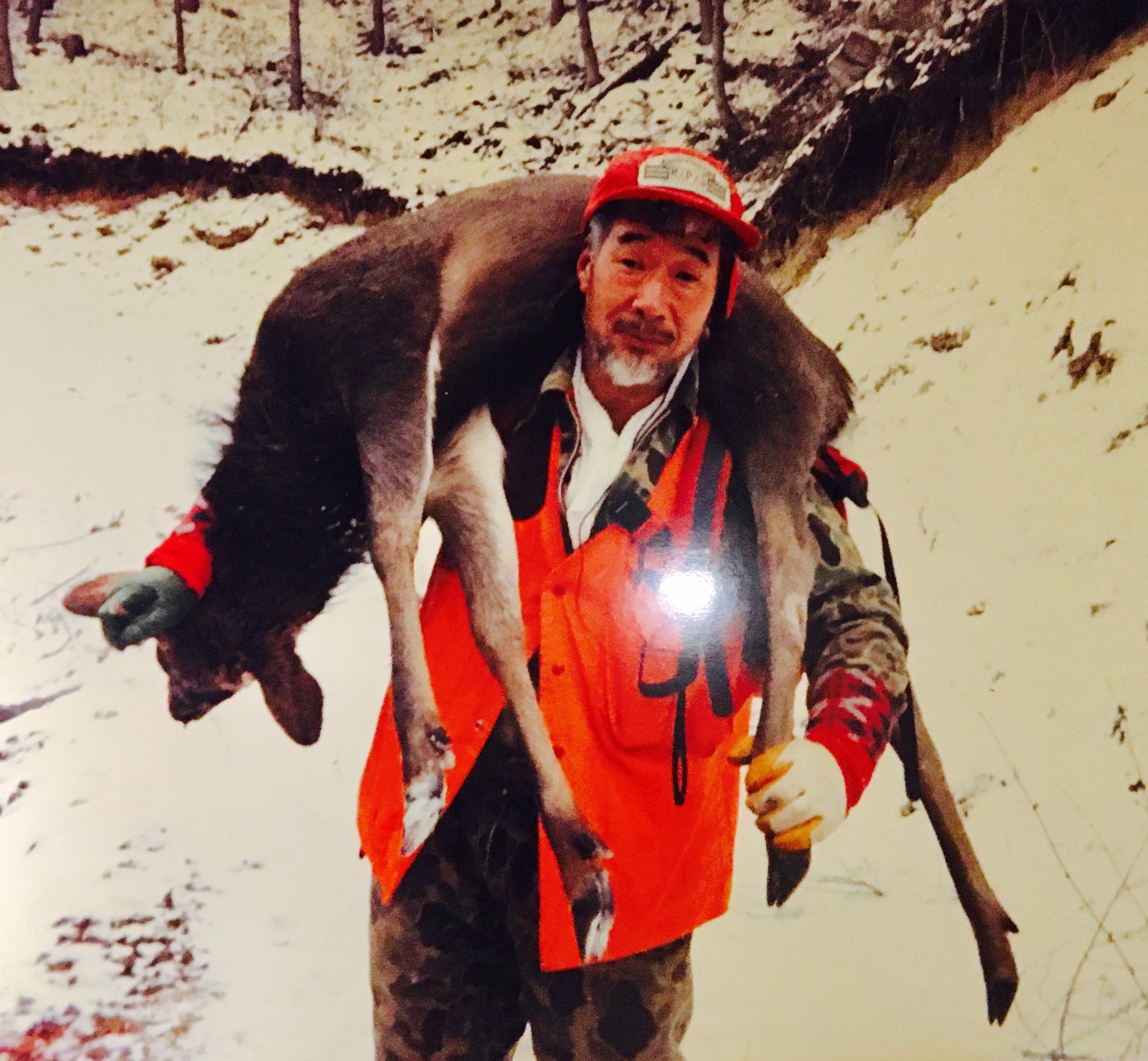 正勝神社 菅生村 店長の親父さんの鈴木重俊翁は熊でも猪でも槍一本で仕留めるんだとか 秋田の生まれだから阿仁マタギの流れなのかな 年に1回ぐらいしかお会いしないけど 今度聞いてみるか 菅生村 じゅん家 マタギ ジビエ料理 熊肉 猪肉 鹿肉