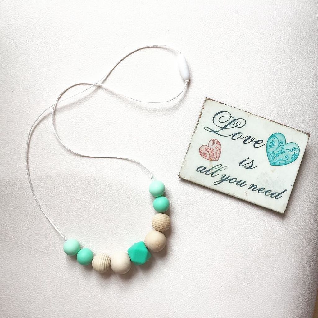 babytifulVlog's tweet image. Babytiful necklace SS17 💚💛 All you need is love 💛💚
.
.
.
.
.
.
#siliconeteether #necklace #teethingbaby #teether #… bit.ly/2t13DIM