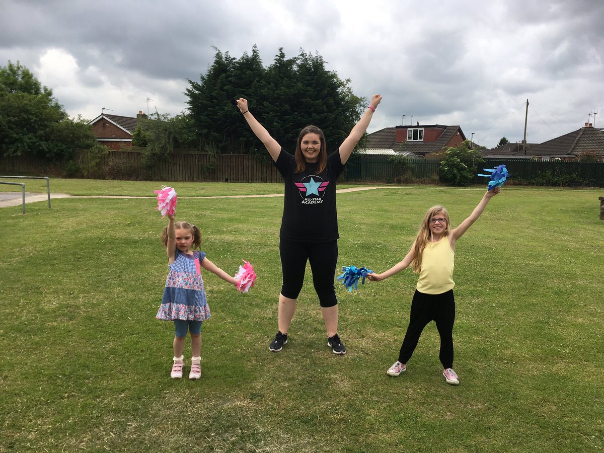 allstaryork's tweet photo. #BrandNew weekly Performing and Creative Arts sessions running Fridays from 4.00pm at Orchard Park Community Centre, Huntington, York✨🌈🎨🎭💃🏻🎤 https://t.co/DTXTDSavv0