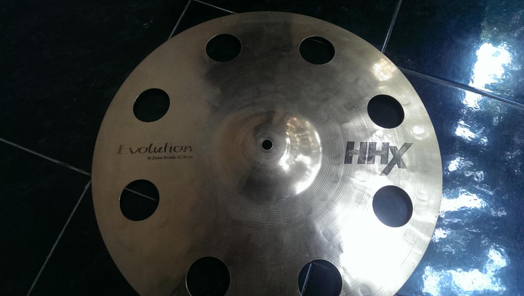 sandy_drumer's tweet photo. Fs hhx evo ozone crash 18". Mulus no minus. Minat? Wa 085649915233 @DrumBagus https://t.co/tJuhZaco1s