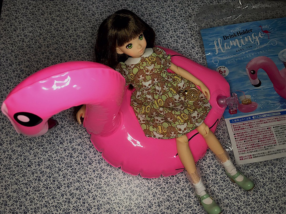 Rio099's tweet photo. Ready for summer fun! #ruruko #drinkholderflamingo https://t.co/2zUXSNQqkC