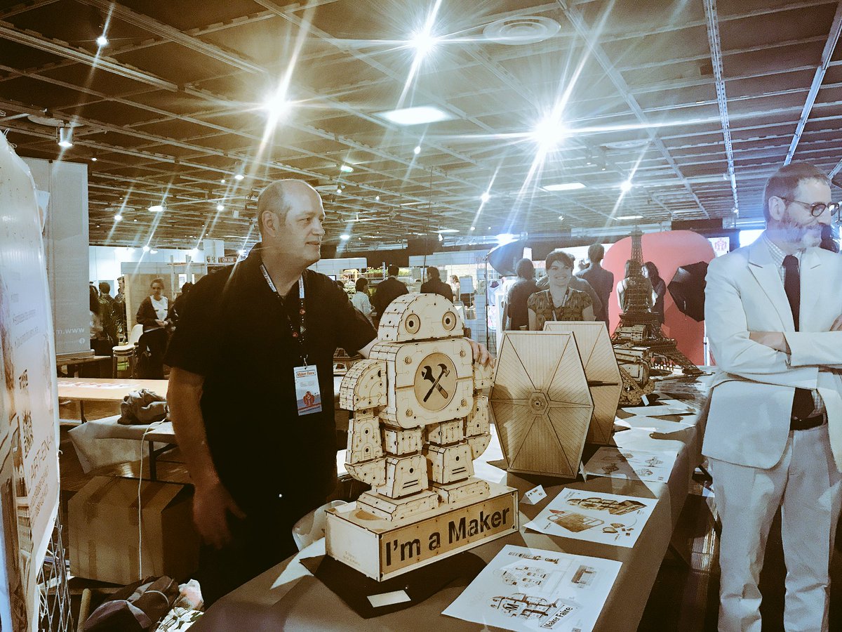 DirectCite's tweet photo. #MPF17 Vincent Sajous, le créateur de Makey, votre hôte ce week-end à la @citedessciences pour la @MakerFaireParis ! https://t.co/zBc5tCwFy9