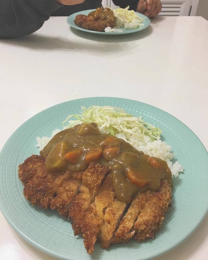angiecrazyduck's tweet photo. Japanese curry with rice and tonkatsu, because he asked nicely 😛
#homecooking #waytohisheart #japanesefood #japane… https://t.co/7ypTRQ4nss https://t.co/ItvJFJWoJf