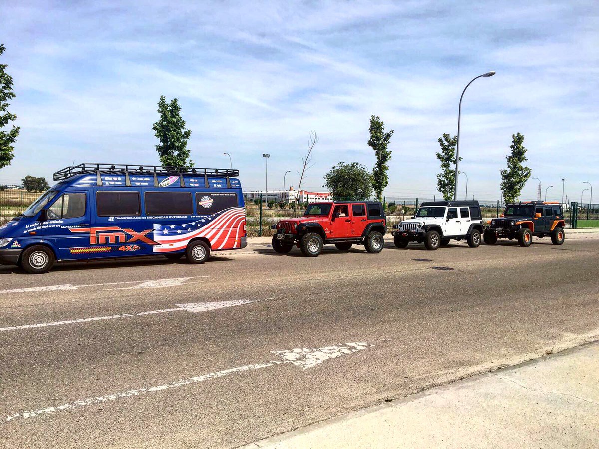 Nos vamos a masia, si queréis disfrutar con algunas de nuestras preparaciones no dudéis en pasar a vernos  #TMXteam @feria_motoraventura