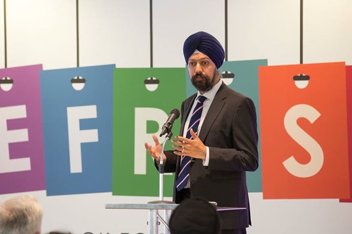 Refresh_SC's tweet photo. A proud moment for all sikhs
Tanmanjeet Singh Dhesi #sloughmp #sikh https://t.co/vwDVEIwTVu