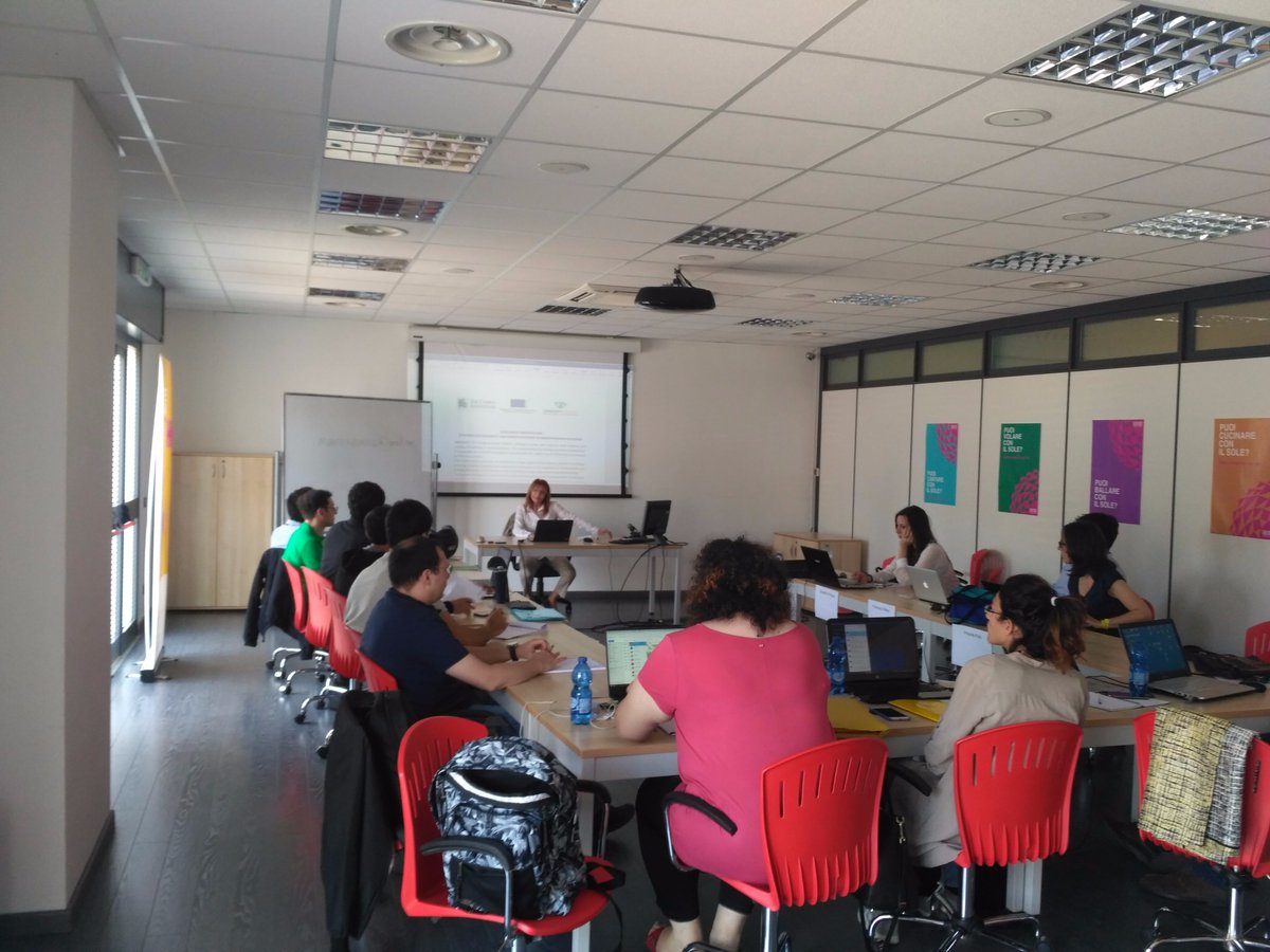 eu_smartgems's tweet photo. Prof Serghides presenting her views on zero energy buildings in the European and Mediterranean housing sectors - https://t.co/boxfl7GkEx https://t.co/x42bWG41rh