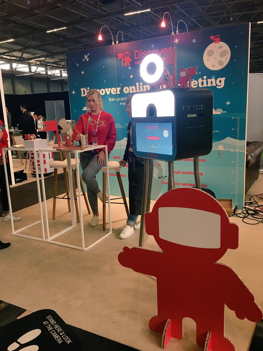 BlooviSummit's tweet photo. Want to remember this day forever? @discover_be has an incredible photo booth 📷✨ #Webtomorrow https://t.co/1VHLOXXPzd