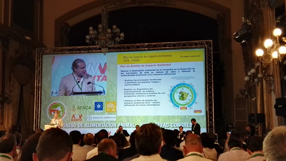 adriasen_'s tweet photo. @Calidad_Pascual participa en el @congresoAA17 de @FEFAC_EU en el @RealCirculoAmis #CongresoAA17 @cesfac https://t.co/ihe5ktpBid https://t.co/6WMvssLF71