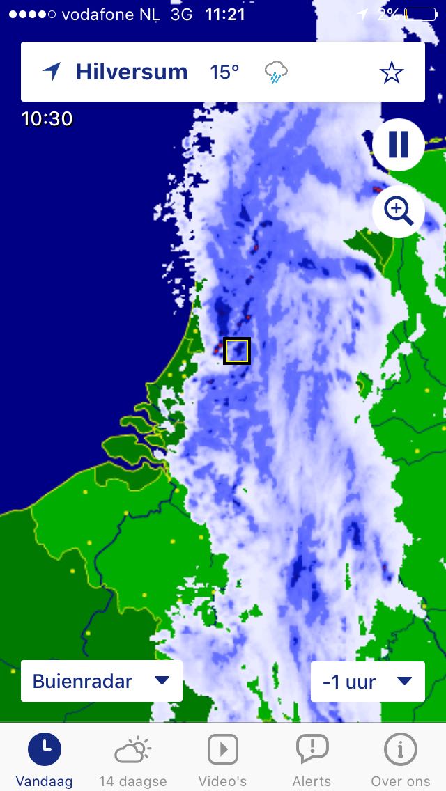 Van een nood een deugd maken. Wij gaan lachend over straat! Jij ook?
#norainnobeer #geenregengeenbier #rainproof