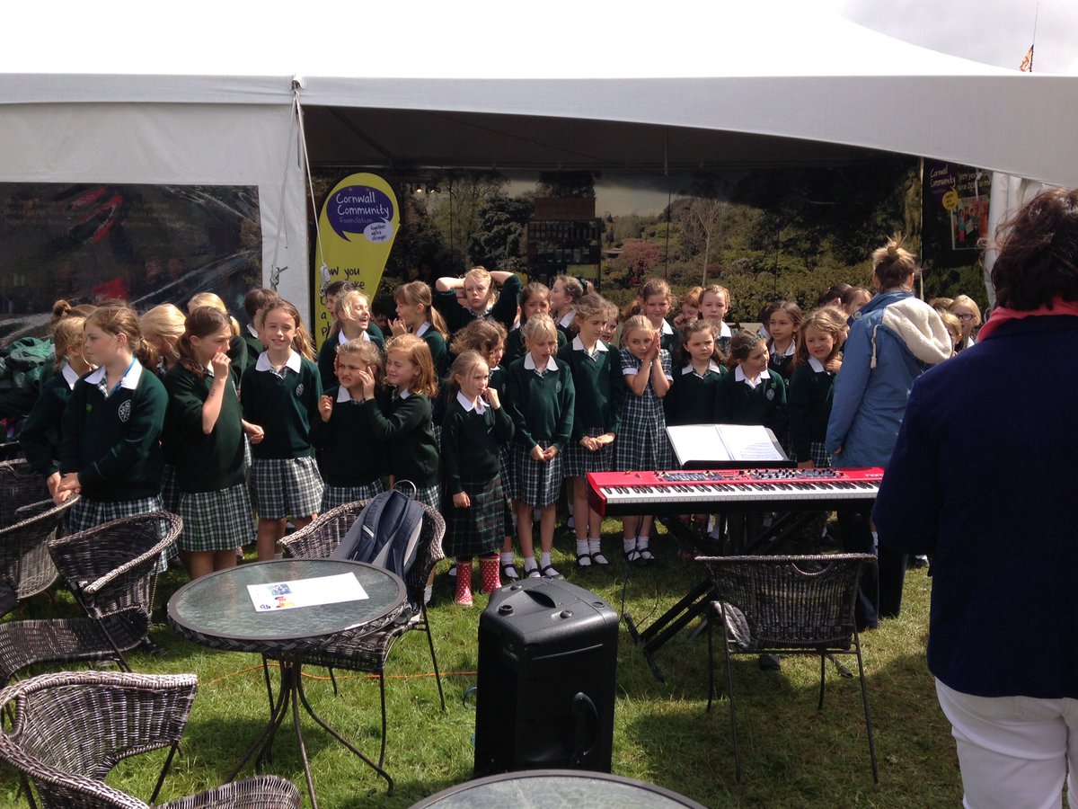 TruroHigh_Head's tweet photo. @TruroHigh Prep Choit about to sing at @Tregothnan stand at @RoyalCornwall https://t.co/NT6PU9nxsp