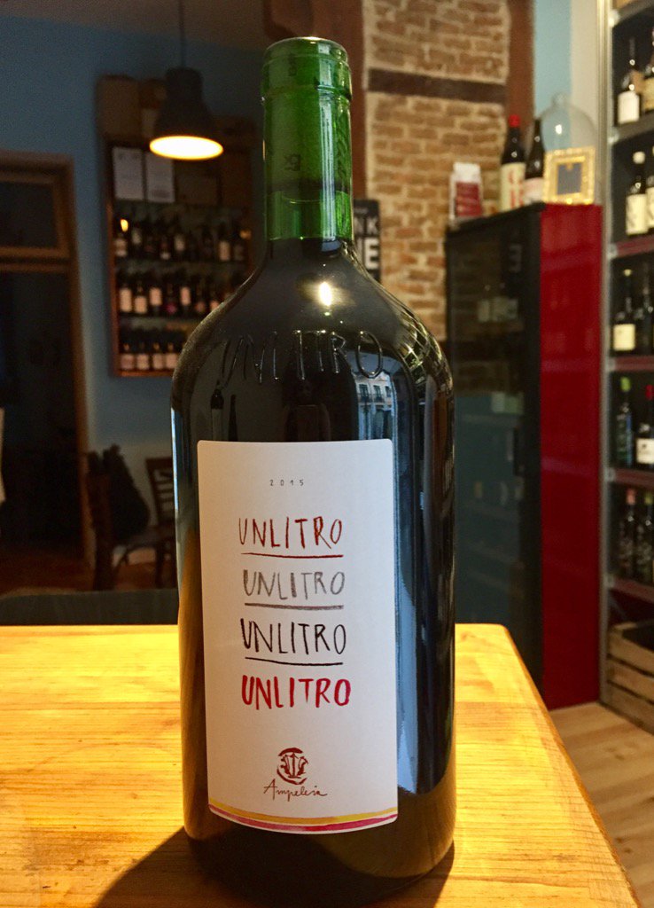 wineattackMAD's tweet photo. Si viniera en formato de dos litros, sería tremendo! Cómo no, en #wineattack #ampeleia #naturalwine https://t.co/L1yWitDvq4