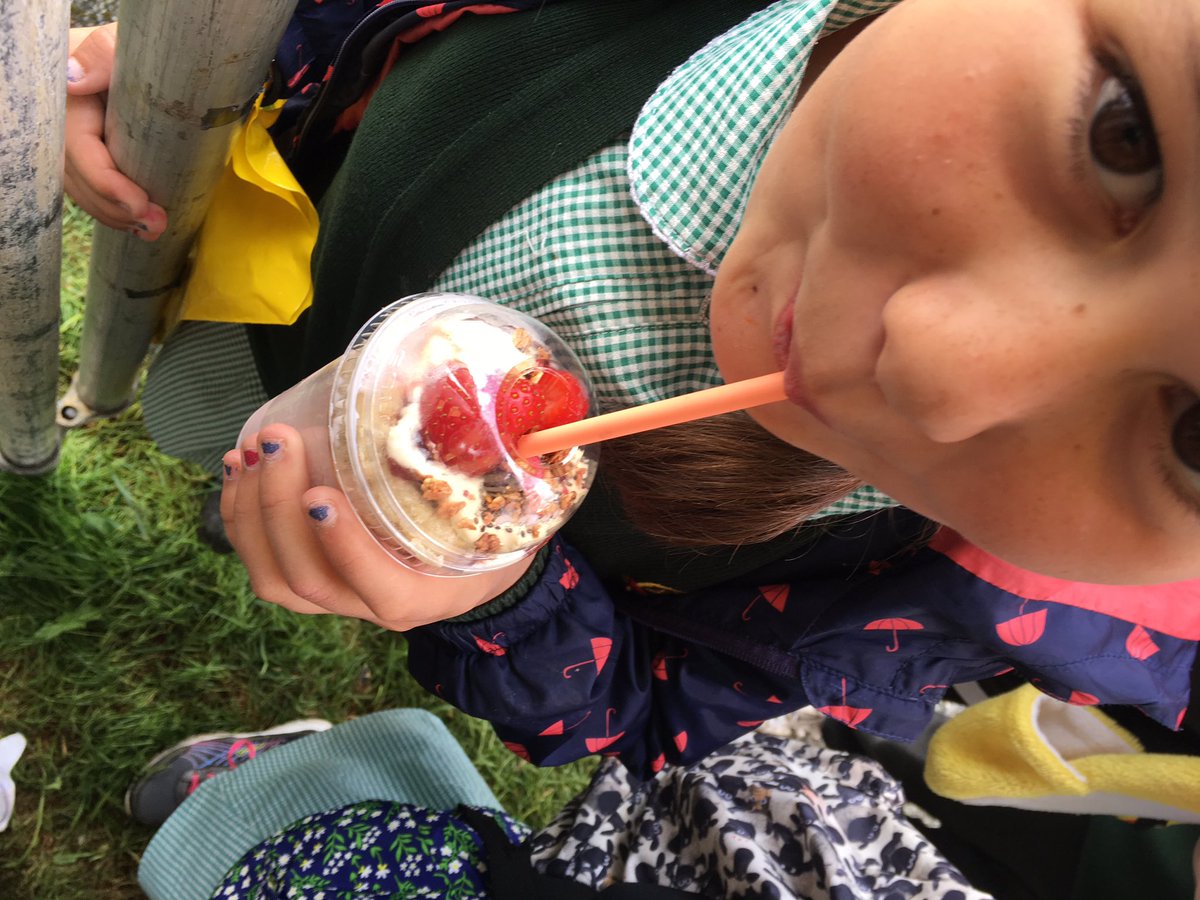 Show visitors are loving the strawberries on and in our #cream tea #freakshake <a href="/Boddingtons__/">Boddington's Berries</a> 🍓🍓