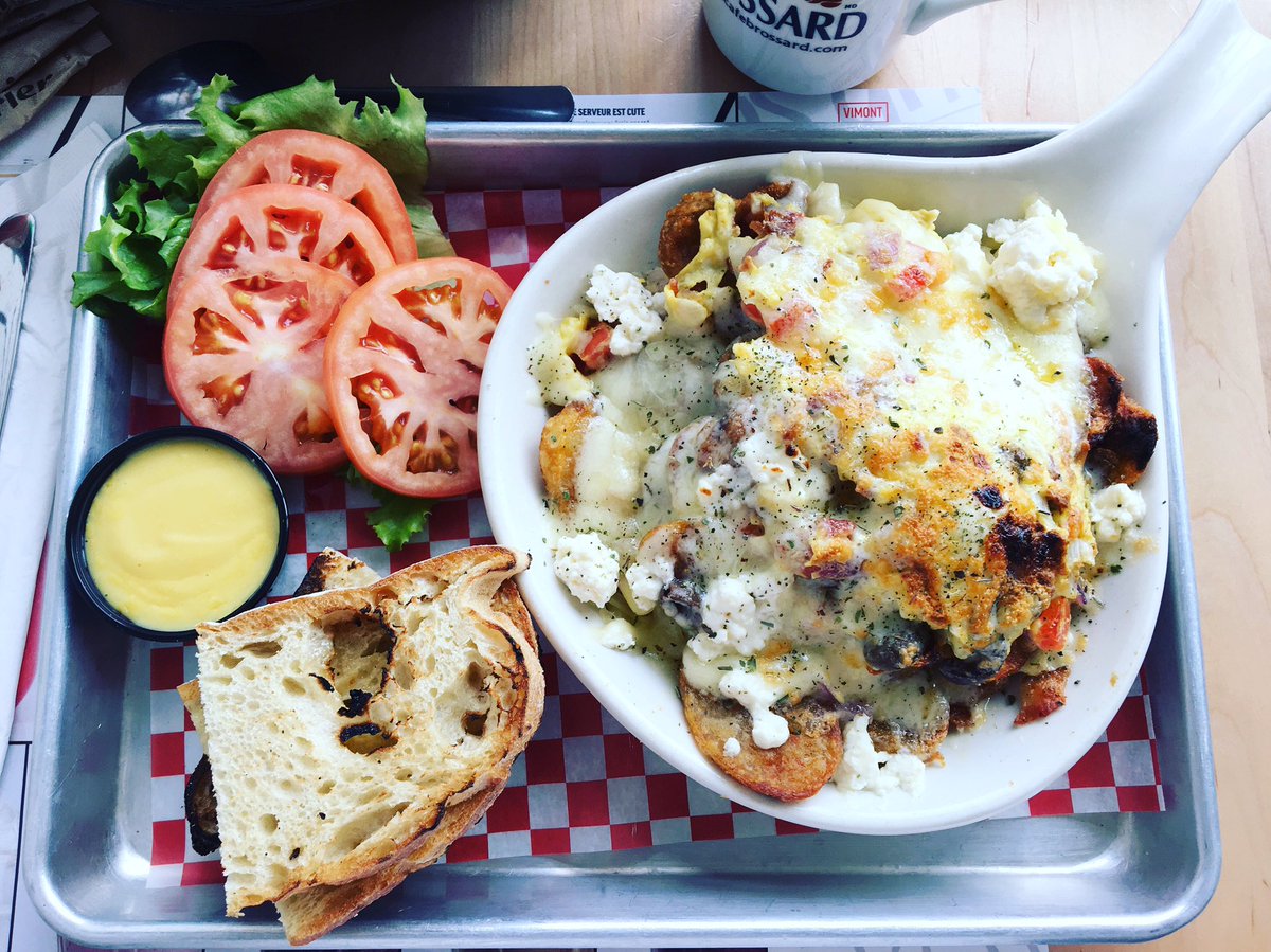 Un patati de chez <a href="/LOeufrier/">loeufrier</a> 👌🏼👍🏼 Bon vendredi! Get ready for brunch demain et dimanche! 🍳☕️ #BrunchMTL #StHenri #breakfast #déjeuner