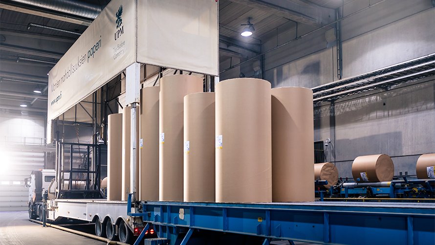 UPMGlobal's tweet photo. UPM is an industry #frontrunner in carrier connectivity. #digitalisation https://t.co/l0veTBJYJu https://t.co/NWXayp9IIq