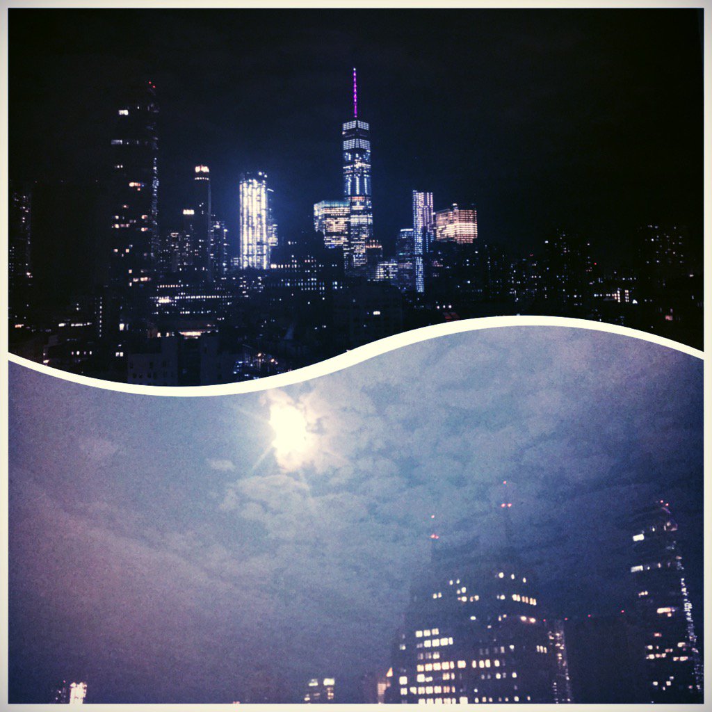 jasminstclaire's tweet photo. #nycskylines #moon #fullmoon https://t.co/TrdKTrteLq