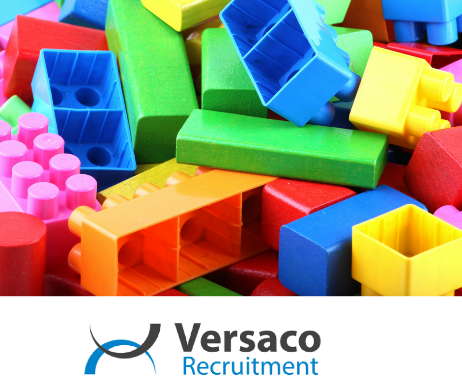 It's time to put the bricks down and enjoy the weekend! We hope you have fun! 

See you Monday! 

Versaco.co.uk