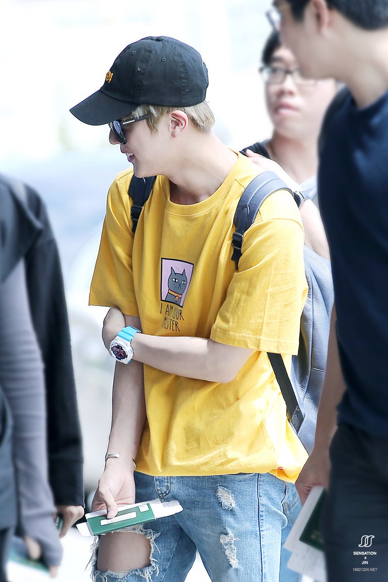 aesisee's tweet photo. we're all golden sunflowers inside.
🍃 @19921204net https://t.co/yNFvtFTbp2